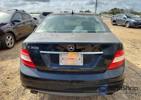 2011 Merz C z USA, uszkodzony, nr VIN WDDGF5EB3BA515906